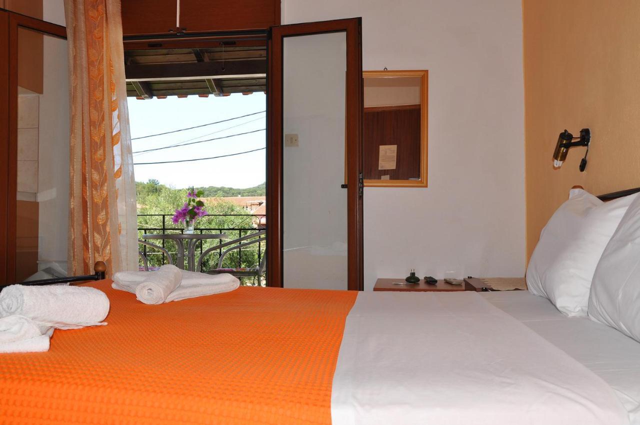 Achilleas Rooms Sívota Exterior foto